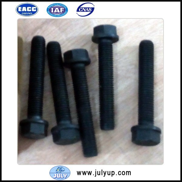 cyliner head bolt 3920779