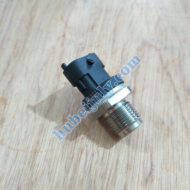 Cummins Bosch Fuel Injector Pressure Sensor 0281006112 0281002937