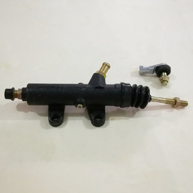 Dongfeng DFM Heavy Duty Truck Part Clutch Master Cylinder 1604010-C0102