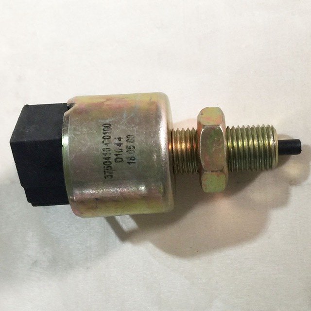 Dongfeng Kinglong Heavy Duty Turck Part Brake Light Switch 3750410-C0100