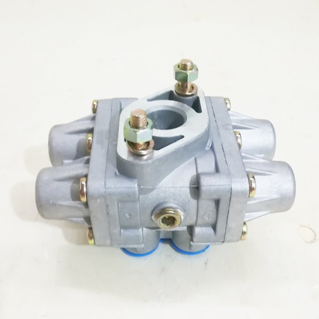 Dongfeng Truck Parts Four-Circuit Protection Valve 3515Z01-011C