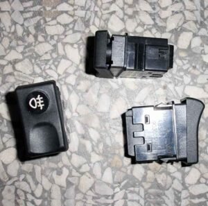 Dongfeng DFM Heavy Duty Truck Part Rear Fog Lamp Switch 3750040-C0100