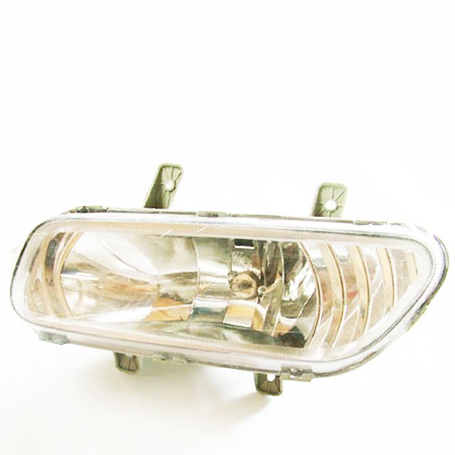 Dongfeng Truck Parts Left Front Fog Lamp Assembly 3732020-C0100