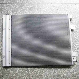 Dongfeng DFM Heavy Duty Truck Part Air Condition Condenser 8105010-C0100