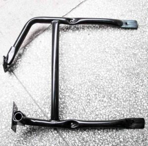 Dongfeng DFM Heavy Duty Truck Part Mudguard Bracket 8403070-C0300