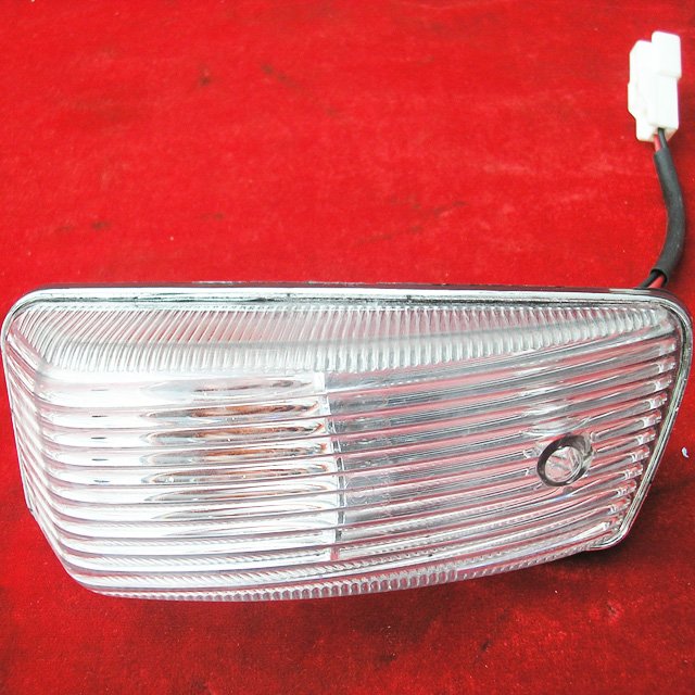 Dongfeng Truck Parts Right Steering Light Assembly 3726220.c0100