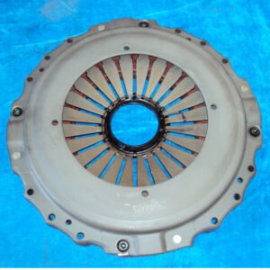 Dongfeng Truck Parts Clutch Cover and Pressure Disk Assembly 1601090-ZB7C0
