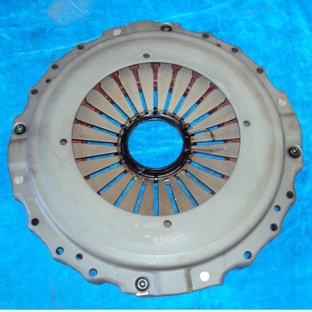Dongfeng Truck Parts Clutch Cover and Pressure Disk Assembly 1601090-ZB7C0