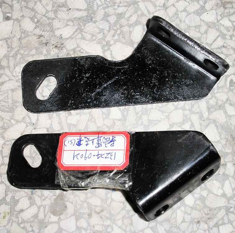 Dongfeng DFAC Light Truck Part Diversion Cast Bracket 13Z24-09021