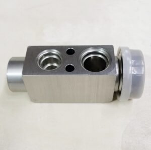 Dongfeng Passager Car Part Valve 822300